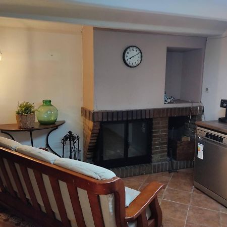 Casa Rural "Can Abres" Vilobi D'Onyar Girona Viloví de Oñar Esterno foto