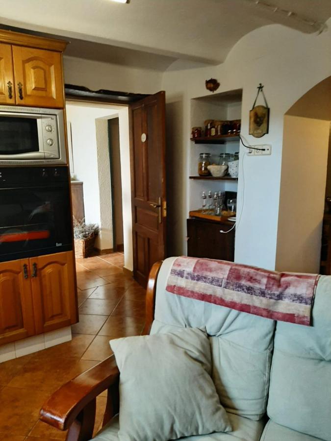 Casa Rural "Can Abres" Vilobi D'Onyar Girona Viloví de Oñar Esterno foto