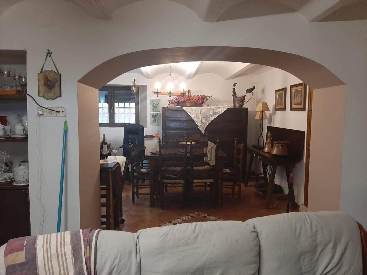 Casa Rural "Can Abres" Vilobi D'Onyar Girona Viloví de Oñar Esterno foto