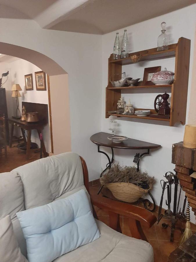 Casa Rural "Can Abres" Vilobi D'Onyar Girona Viloví de Oñar Esterno foto
