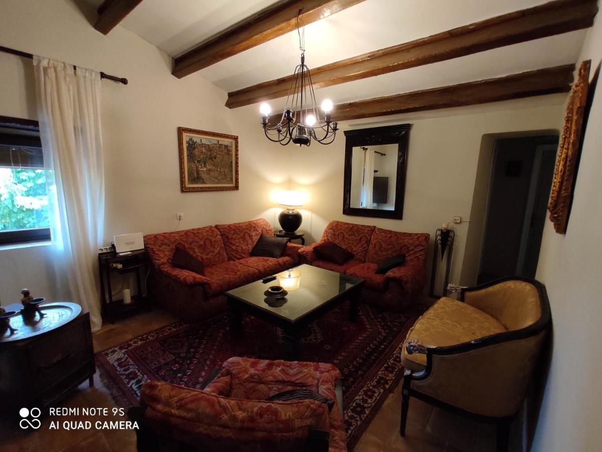 Casa Rural "Can Abres" Vilobi D'Onyar Girona Viloví de Oñar Esterno foto